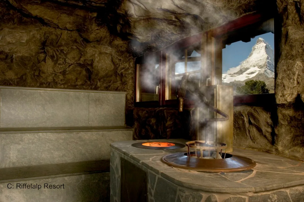 Sauna room with view of Matterhorn through window